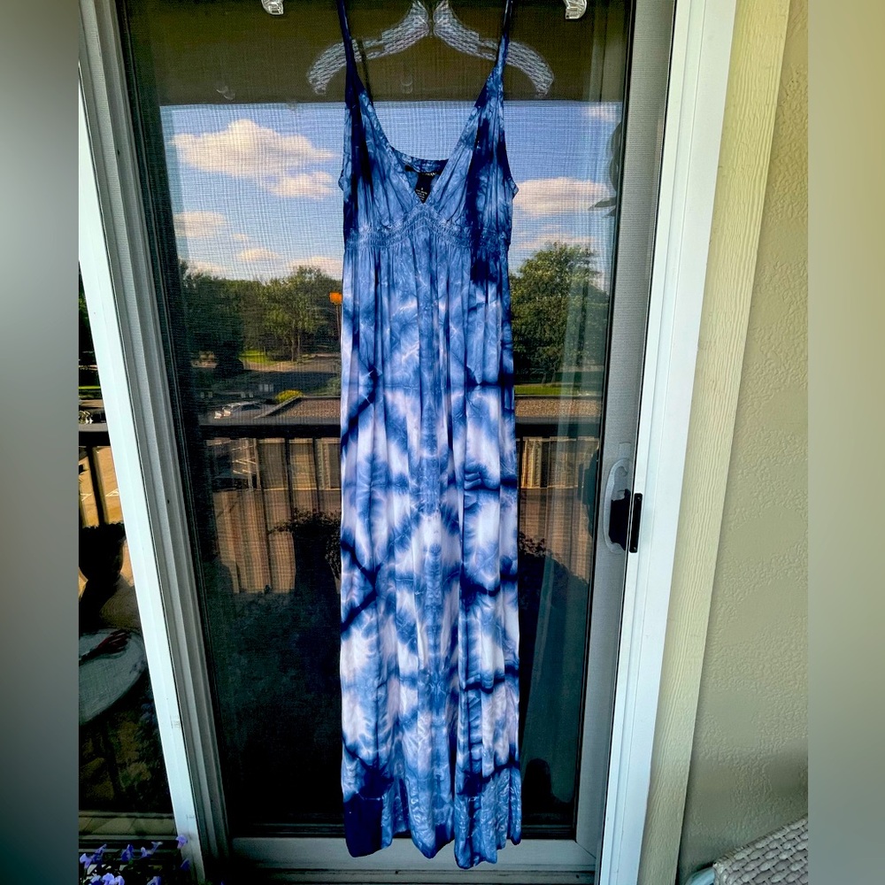 Lucky Brand Blue and White Tie Dye maxi sundress small